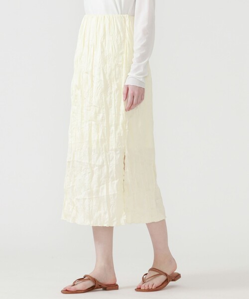 LOVELESS（ラブレス）の「【ドラマ着用商品】ウェーブプリーツ Iラインスカート（スカート・レディース・グリーン系その他3/ペールイエロー・FREE）」の6枚目の写真
