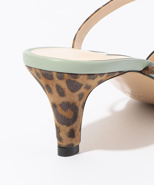 TOMORROWLAND (トゥモローランド)の「NEBULONIE エナメルダブルストラップサンダル(サンダル・レディース・ブラック系その他/ベージュ系その他・38/36/37)」の7枚目の写真