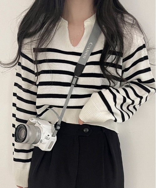 BEIDELLI（ベイデリー）の「[BELLIDE MADE] スキッパーネックボーダークロップニット（Tシャツ/カットソー・レディース・アイボリー/ネイビー/スカイブルー・FREE）」の17枚目の写真