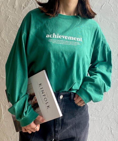 She's Closet(シーズクローゼット)の「ビッグシルエット長袖プルオーバーシンプルロゴロンT(Tシャツ/カットソー・レディース・グリーン/ホワイト×レッド/ホワイト×グリーン/スミクロ・FREE)」の1枚目の写真