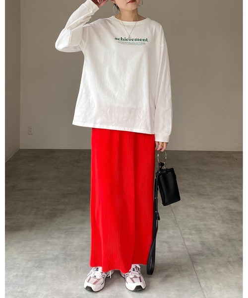 She's Closet(シーズクローゼット)の「ビッグシルエット長袖プルオーバーシンプルロゴロンT(Tシャツ/カットソー・レディース・グリーン/ホワイト×レッド/ホワイト×グリーン/スミクロ・FREE)」の11枚目の写真