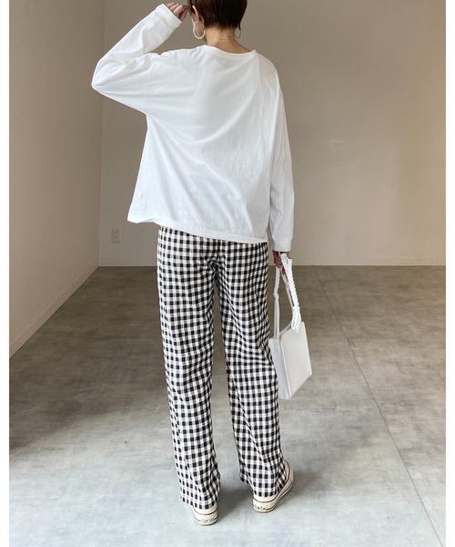 She's Closet(シーズクローゼット)の「ビッグシルエット長袖プルオーバーシンプルロゴロンT(Tシャツ/カットソー・レディース・グリーン/ホワイト×レッド/ホワイト×グリーン/スミクロ・FREE)」の19枚目の写真