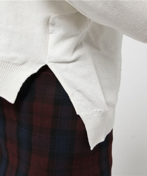 Abahouse Devinette（ドゥヴィネット）の「ﾄﾞﾙﾏﾝｽﾘｰﾌﾞVﾈｯｸﾌﾟﾙｵｰﾊﾞｰ（ニット/セーター・レディース・オフホワイト/ライトグレー/レッド・FREE）」の11枚目の写真