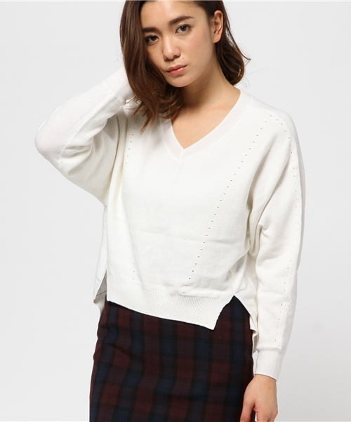 Abahouse Devinette（ドゥヴィネット）の「ﾄﾞﾙﾏﾝｽﾘｰﾌﾞVﾈｯｸﾌﾟﾙｵｰﾊﾞｰ（ニット/セーター・レディース・オフホワイト/ライトグレー/レッド・FREE）」の13枚目の写真