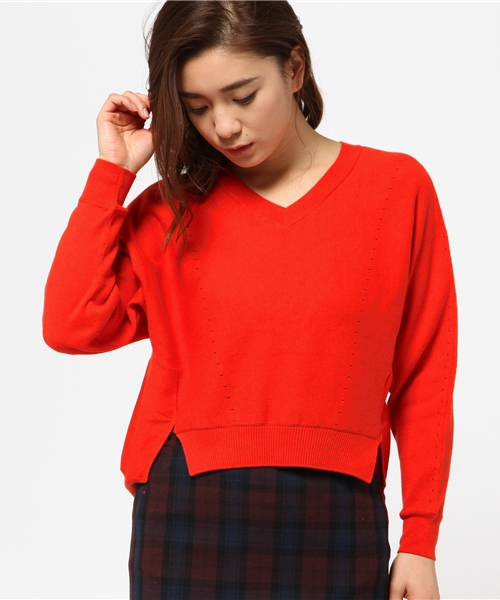 Abahouse Devinette（ドゥヴィネット）の「ﾄﾞﾙﾏﾝｽﾘｰﾌﾞVﾈｯｸﾌﾟﾙｵｰﾊﾞｰ（ニット/セーター・レディース・オフホワイト/ライトグレー/レッド・FREE）」の15枚目の写真