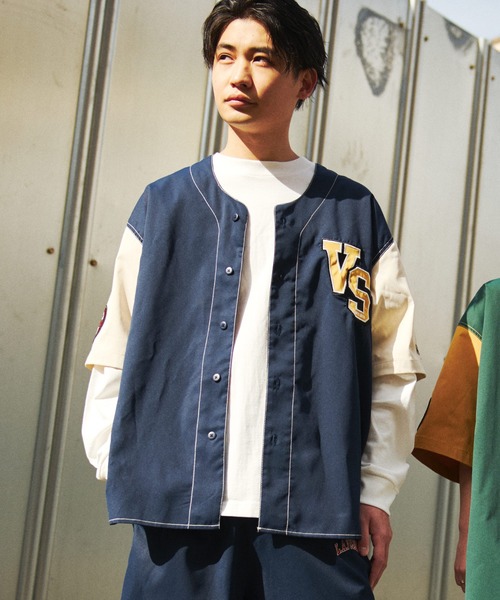 VISION STREET WEAR(ヴィジョンストリートウェア)の「【VISION STREET WEAR】ベースボールシャツ / カレッジワッペンスタジャン(シャツ/ブラウス・レディース・グリーン系2/ネイビー系2/ネイビー系1/イエロー系1/ホワイト系2/ホワイト系1/グリーン系1・LARGE/X-LARGE/MEDIUM)」の14枚目の写真