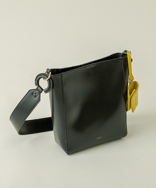 loti(ロティ)の「WEB限定 loti コインケース付きサイドリングトート(トートバッグ・レディース・オフホワイト/ブラック・ONE SIZE)」の15枚目の写真