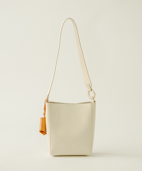 loti(ロティ)の「WEB限定 loti コインケース付きサイドリングトート(トートバッグ・レディース・オフホワイト/ブラック・ONE SIZE)」の12枚目の写真