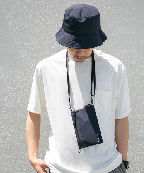 EKAL（エカル）の「eVentトラベルサコッシュS（ショルダーバッグ・レディース・ブラック/ネイビー/レッド・ONE）」の9枚目の写真