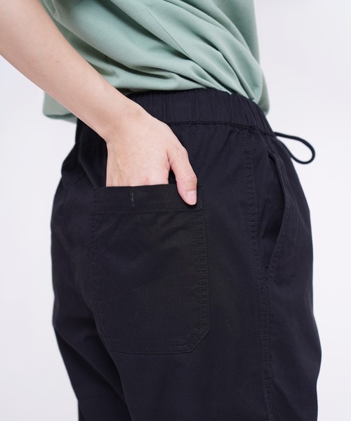 GIORDANO（ジョルダーノ）の「[GIORDANO] ライオン刺繍コットンツイルイージーチノショーツ (ユニセックス）（チノパンツ・レディース・ホワイト/ベージュ/レッド/パープル/ブラック/イエロー・LARGE/X-LARGE/SMALL/MEDIUM/XX-LARGE）」の15枚目の写真