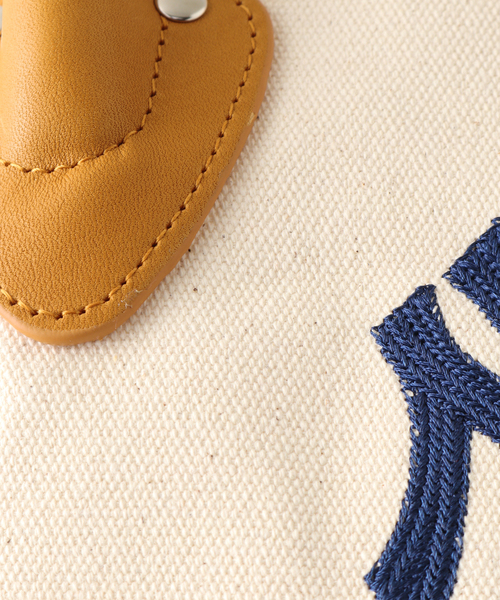 INFIELDER DESIGN（インフィールダーデザイン）の「【INFIELDER DESIGN/インフィールダーデザイン】MLB レザー ハンドル トートバック（トートバッグ・メンズ・アイボリー/ネイビー・FREE）」の5枚目の写真