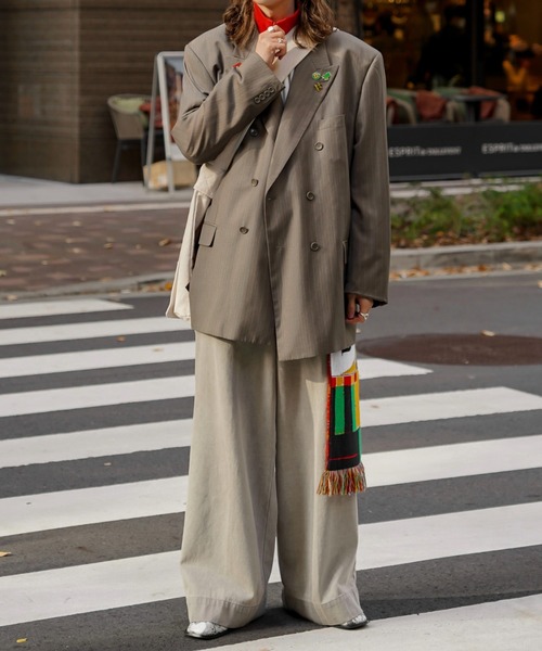 soerte(ソエルテ)の「Wide straight :Flare black fade denim/ワイドストレート:フレア ブラックフェードデニム(デニムパンツ・メンズ・ライトグレー/グレー/グレー系1/ライトグレー系1・1/2/0/4/3)」の6枚目の写真