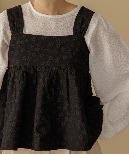 flower(フラワー)の「メニーブルームビスチェ(シャツ/ブラウス・レディース・ベージュ/ブラック・FREE)」の2枚目の写真