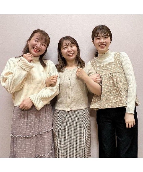 flower(フラワー)の「メニーブルームビスチェ(シャツ/ブラウス・レディース・ベージュ/ブラック・FREE)」の4枚目の写真