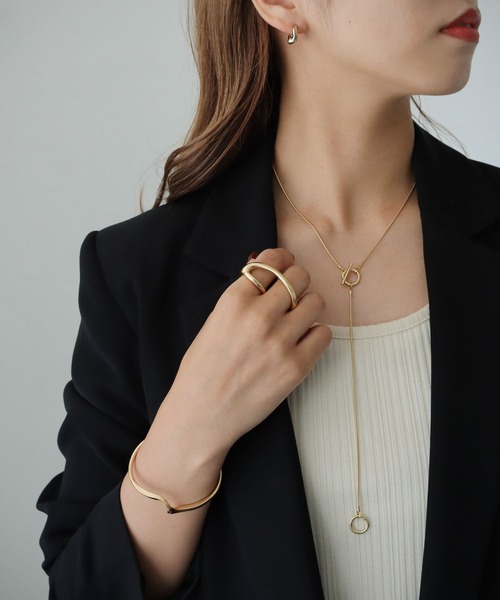 cheriella（シェリエラ）の「【cheriella】マンテルオメガネックレス（ネックレス・レディース・シルバー/ゴールド・FREE）」の5枚目の写真