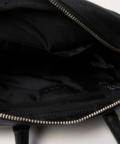 【極美品】agnes b. ロゴ鍵付ナイロン レザー ボストンバッグ ブラック黒 agnes b.（アニエスベー）の「LA DAME ボストンバック (TAS12
