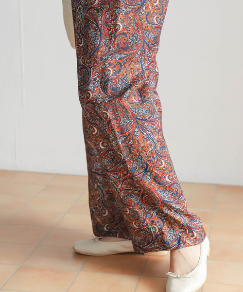 URBAN RESEARCH DOORS（アーバンリサーチドアーズ）の「ペイズリープリントパンツ（その他パンツ・レディース・ネイビー/ブラウン・MEDIUM）」の3枚目の写真