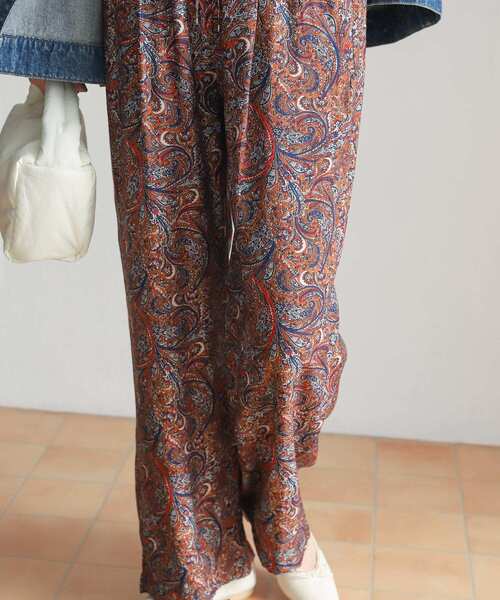 URBAN RESEARCH DOORS（アーバンリサーチドアーズ）の「ペイズリープリントパンツ（その他パンツ・レディース・ネイビー/ブラウン・MEDIUM）」の4枚目の写真