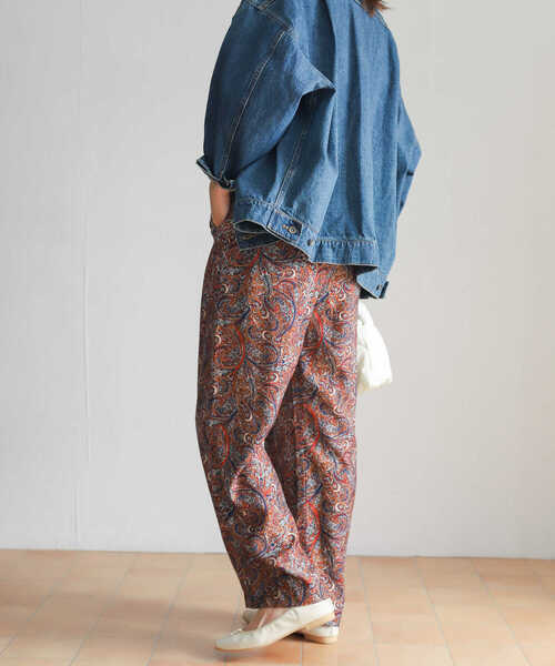 URBAN RESEARCH DOORS（アーバンリサーチドアーズ）の「ペイズリープリントパンツ（その他パンツ・レディース・ネイビー/ブラウン・MEDIUM）」の10枚目の写真