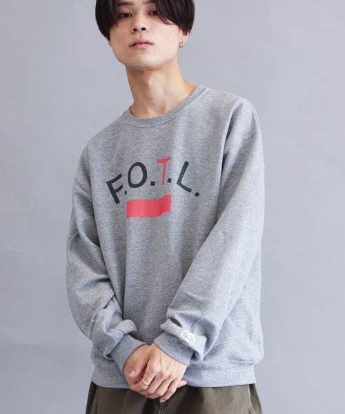 FRUIT OF THE LOOM（フルーツオブザルーム）の「【別注】FRUIT OF THE LOOM ロゴ スウェット　＊（スウェット・メンズ・ホワイト/ブラック/グレー・M/L/XL）」の3枚目の写真