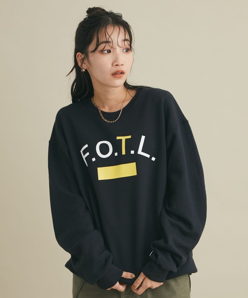 FRUIT OF THE LOOM（フルーツオブザルーム）の「【別注】FRUIT OF THE LOOM ロゴ スウェット　＊（スウェット・メンズ・ホワイト/ブラック/グレー・M/L/XL）」の2枚目の写真
