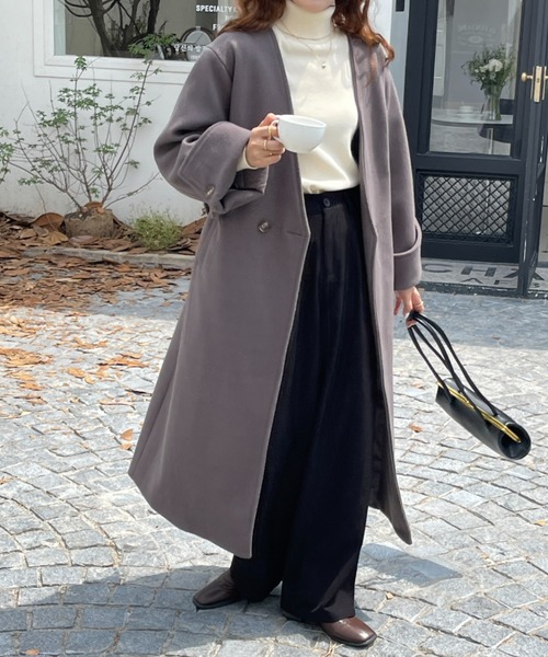 emi+(エミプラス)の「ベルト付き袖折り返し ノーカラーロングコート(ノーカラーコート・レディース・ベージュ/ブラック/チャコールグレー・M/L)」の13枚目の写真