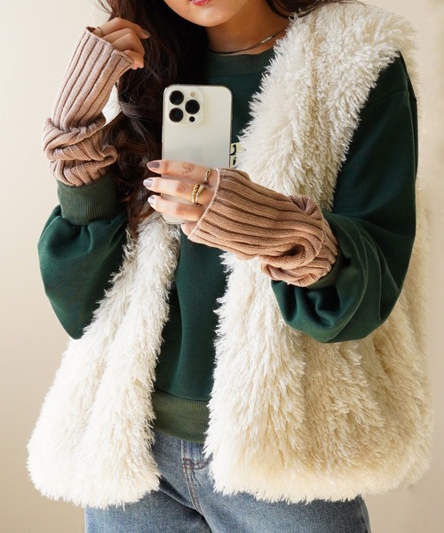 IAMUSE（アイアミューズ）の「アームウォーマー R0358【IAMUSE】（アームカバー・レディース・グリーン系1/グリーン/アイボリー/ピンク系1/ブルー系1/イエロー系1/ベージュ/ブラック/グレイッシュベージュ/パープル系1/レッド系1/ブルー/オレンジ系1・FREE）」の18枚目の写真