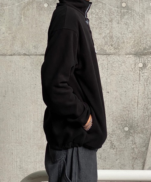 kutir（クティール）の「ビックシルエットスナッププルオーバーフリース（スウェット・メンズ・オフホワイト/ブラック/チャコールグレー・MEDIUM/LARGE）」の16枚目の写真