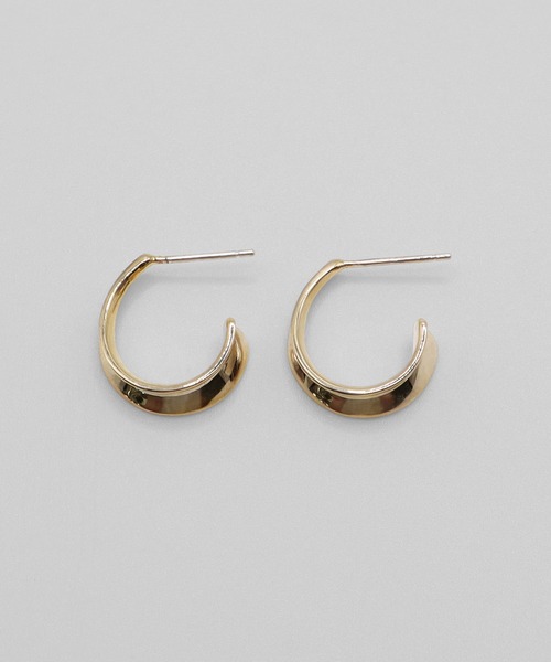VATSURICA(バツリカ)の「〈VATSURICA〉silver925 / 金属アレルギー対応 / シンプルピアス(ピアス(両耳用)・レディース・ゴールド/シルバー・FREE)」の2枚目の写真