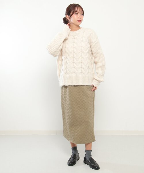 LBC(エルビーシー)の「ふんわりケーブルニット(ニット/セーター・レディース・ベージュ/ブルー・M)」の12枚目の写真