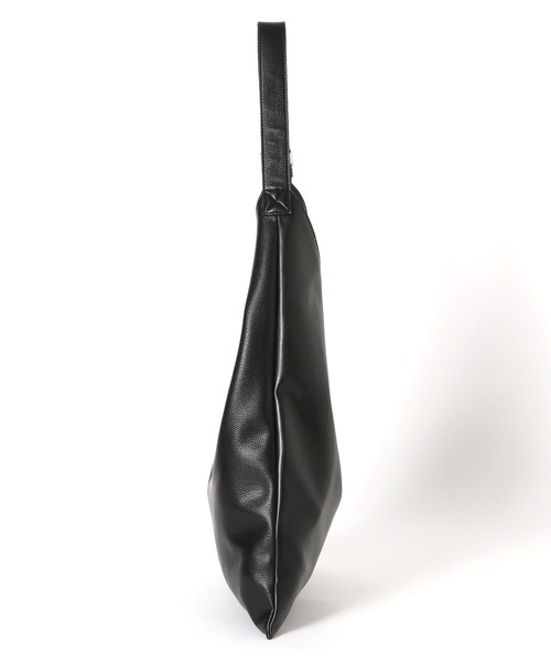 LAKOLE(ラコレ)の「トライアングルベルトトートバッグ / 182153(トートバッグ・メンズ・ブラック/グレイッシュベージュ/チャコールグレー・FREE)」の12枚目の写真