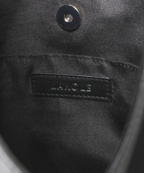 LAKOLE(ラコレ)の「トライアングルベルトトートバッグ / 182153(トートバッグ・メンズ・ブラック/グレイッシュベージュ/チャコールグレー・FREE)」の19枚目の写真