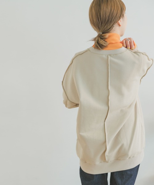 ITEMS URBANRESEARCH（アイテムズ アーバンリサーチ）の「ルーズスウェットプルオーバー（スウェット・レディース・グリーン/ブラック/ベージュ/グレー・FREE）」の12枚目の写真