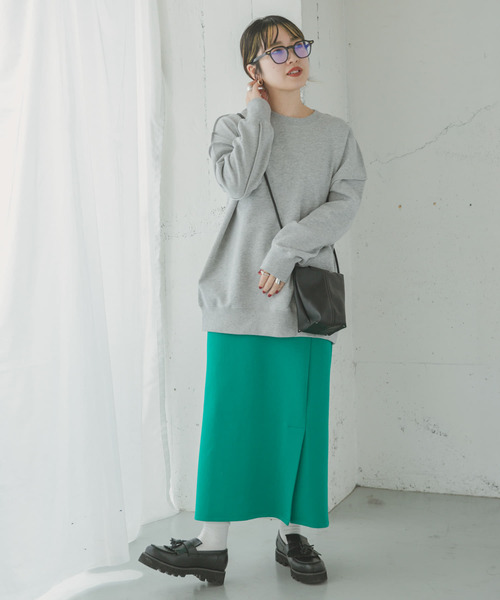 ITEMS URBANRESEARCH（アイテムズ アーバンリサーチ）の「ルーズスウェットプルオーバー（スウェット・レディース・グリーン/ブラック/ベージュ/グレー・FREE）」の13枚目の写真