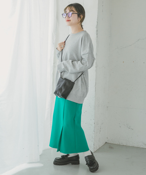 ITEMS URBANRESEARCH（アイテムズ アーバンリサーチ）の「ルーズスウェットプルオーバー（スウェット・レディース・グリーン/ブラック/ベージュ/グレー・FREE）」の17枚目の写真
