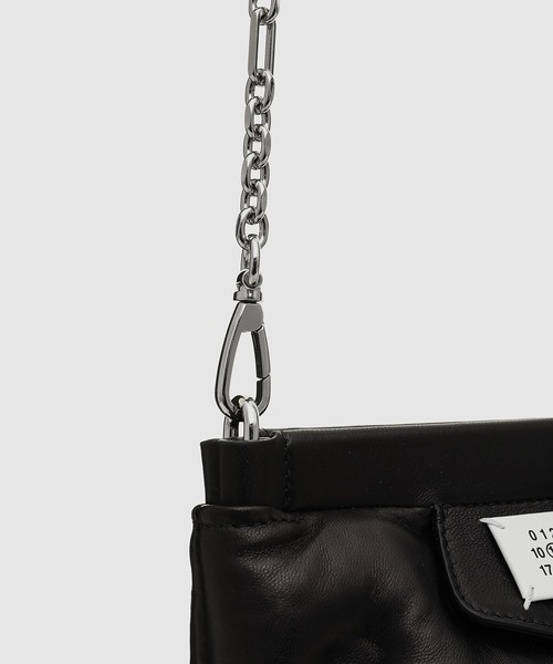 Maison Margiela（メゾンマルジェラ）の「"GLAM SLAM" - clutch（ショルダーバッグ・メンズ・ブラック・FREE）」の4枚目の写真