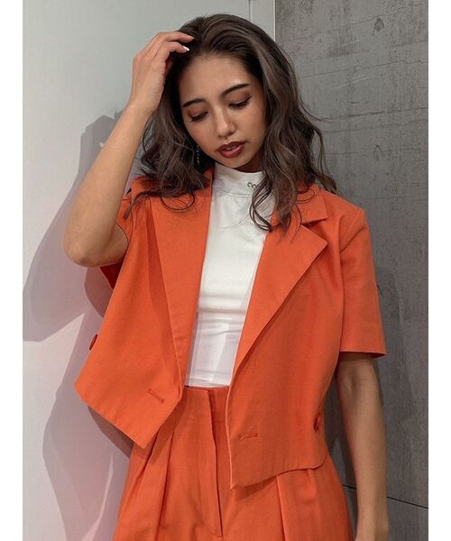 GYDA（ジェイダ）の「【SETUP着用可】ハーフスリーブダブルSHORTジャケット（テーラードジャケット・レディース・オフホワイト/オレンジ・FREE）」の2枚目の写真