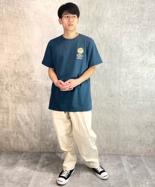 RVCA(ルーカ)の「RVCA/ルーカ バックプリントTシャツ アイランド柄/ヤシの木 くすみカラー/サーフT クルーネック半袖Tシャツ COBRA MIRAGE SS BD041-240(Tシャツ/カットソー・メンズ・ホワイト×ブルー/ブラック×ブラック/ブルー・M/L/XL)」の19枚目の写真