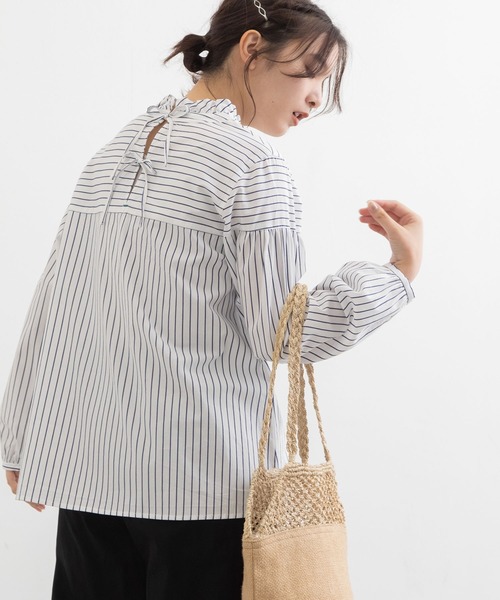 POU DOU DOU（プードゥドゥ）の「スタンドフリル切替ブラウス（シャツ/ブラウス・レディース・ピンク/オフホワイト/ブルー・3）」の19枚目の写真