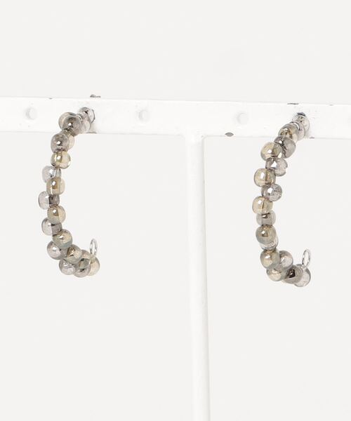 MATSUNO GLASS BEADS(マツノグラスビーズ)の「【MATSUNO GLASS BEADS/松野グラスビーズ】Crescent Pierce P111M(ピアス(両耳用)・レディース・レッド/ピンク/グリーン/ブルー/ブラウン/クリア/グレー/シルバー・FREE)」の2枚目の写真