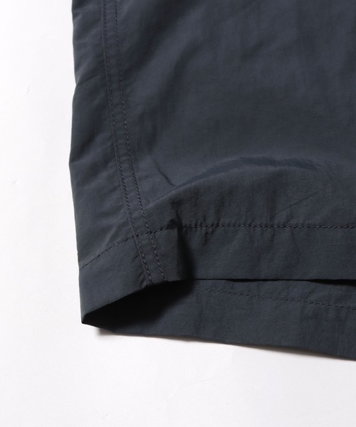 Gramicci（グラミチ）の「GRAMICCI/グラミチ NYLON LOOSE SHORT ナイロンパンツ ハーフパンツ ショーツ（水着・メンズ・ブラック/ライトグレー/ダークブルー/グリーン・S/M/L/XL）」の17枚目の写真