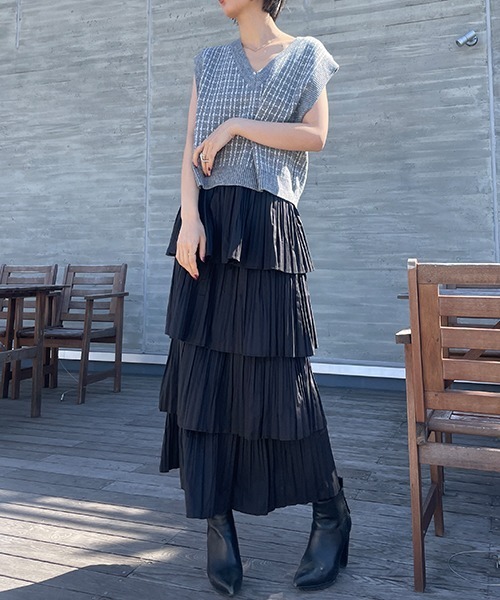 SEN TOKYO（セントーキョー）の「ふわり、たっぷりフレア。ティアードフリルロングスカート（スカート・レディース・ホワイト/ブラック・FREE）」の4枚目の写真