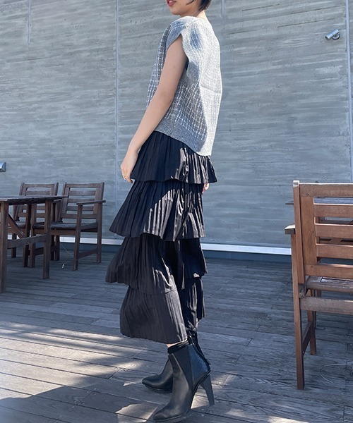 SEN TOKYO（セントーキョー）の「ふわり、たっぷりフレア。ティアードフリルロングスカート（スカート・レディース・ホワイト/ブラック・FREE）」の6枚目の写真