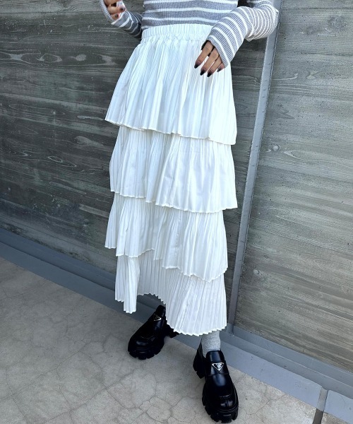 SEN TOKYO（セントーキョー）の「ふわり、たっぷりフレア。ティアードフリルロングスカート（スカート・レディース・ホワイト/ブラック・FREE）」の20枚目の写真
