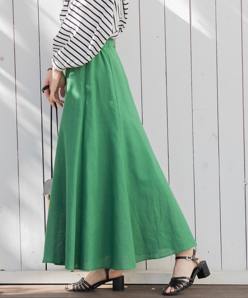 URBAN RESEARCH Sonny Label（アーバンリサーチサニーレーベル）の「『UR TECH 高機能リネン』リネン混マーメイドフレアスカート（スカート・レディース・ブラック/グリーン/ブルー・38/36）」の16枚目の写真