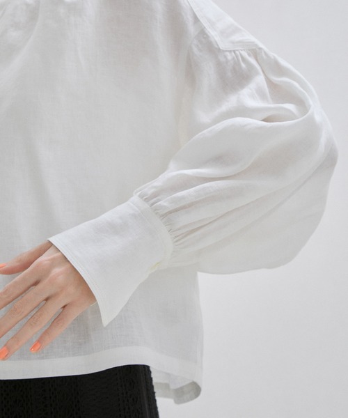 SALON adam et rope'（サロン アダム エ ロペ）の「【洗える】ノルマンディリネンクロップドギャザーブラウス/麻（シャツ/ブラウス・レディース・ピンク/グレー系その他/ダークブラウン/ホワイト・FREE）」の17枚目の写真