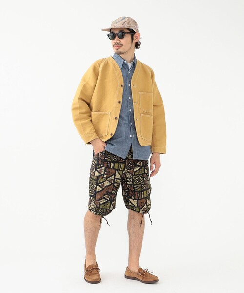 BEAMS PLUS(ビームスプラス)の「BEAMS PLUS / ナイロン リップストップ バティックプリント 6ポケット ビーチショーツ(その他パンツ・メンズ・ネイビー/ブラウン・M/S/L/XL)」の3枚目の写真