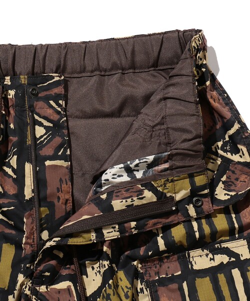 BEAMS PLUS(ビームスプラス)の「BEAMS PLUS / ナイロン リップストップ バティックプリント 6ポケット ビーチショーツ(その他パンツ・メンズ・ネイビー/ブラウン・M/S/L/XL)」の10枚目の写真