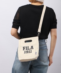 FILA カレッジロゴ クリテショルダーバッグ