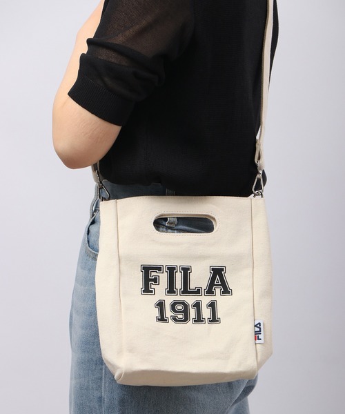 FILA（フィラ）の「FILA カレッジロゴ クリテショルダーバッグ（ショルダーバッグ・メンズ・オレンジ/ブルー/ブラック/グリーン・FREE）」の6枚目の写真